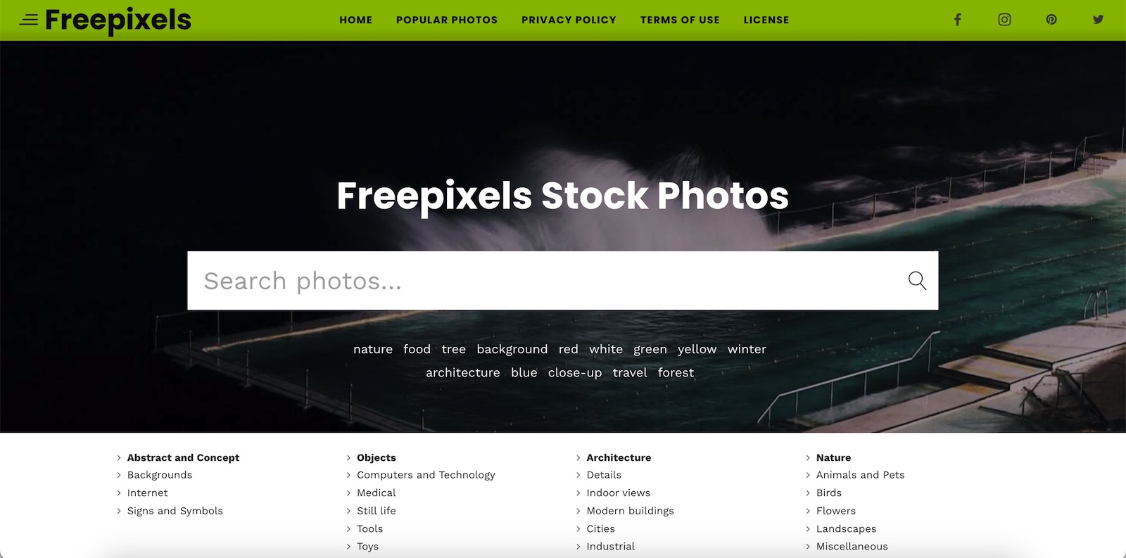 Das Bild zeigt die Startseite von Freepixels.com, auf welcher du kostenlose Bilder für deine Website findest.